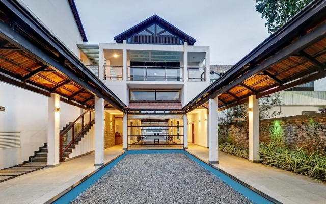 Super OYO Townhouse OAK Edassery's Sealine Villa Stay