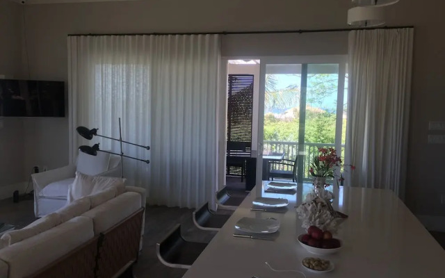 2 Bedroom Bungalow-Style Villa