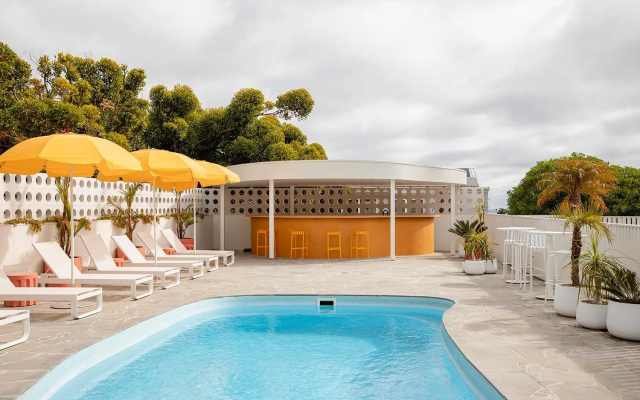 Sunnymead Hotel