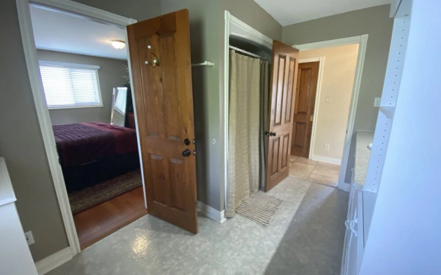 The Glen Huron Inn