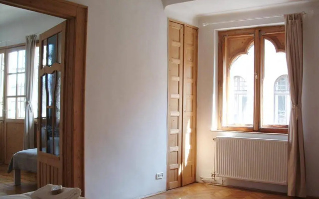 Opera Apartments
