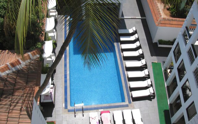 Silver Sands Hide Away