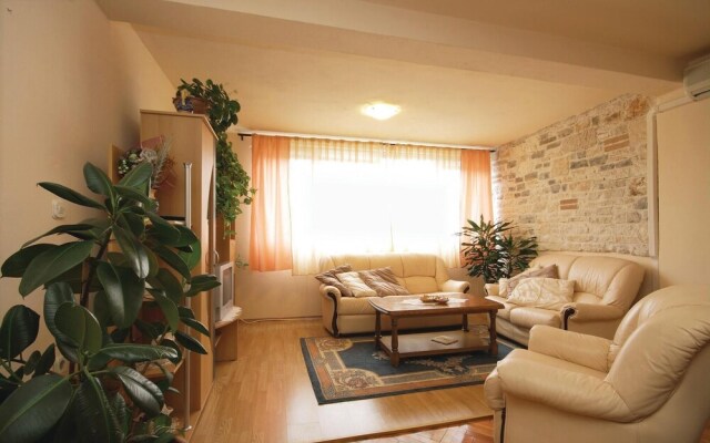Amazing Home in Pula With Wifi and 2 Bedrooms