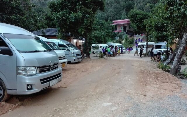 Urawadee Homestay Khiri Wong