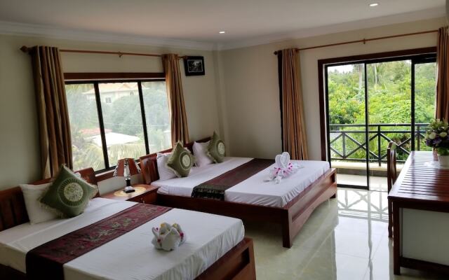 Blue Diamond Guest House - Hostel