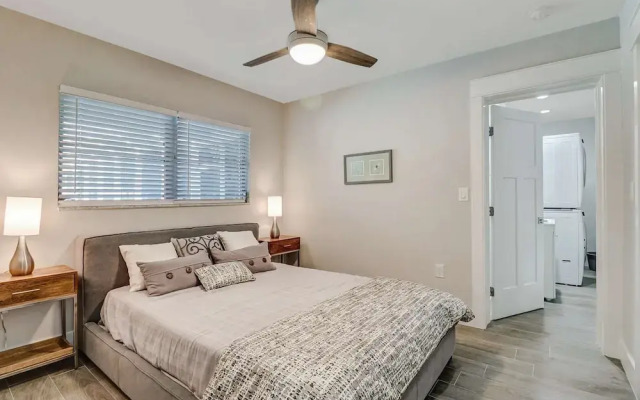 4836/4838 Esplanade St B-pool