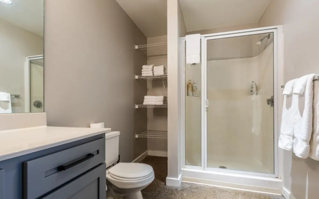 Luxury Historic Loft with Gym