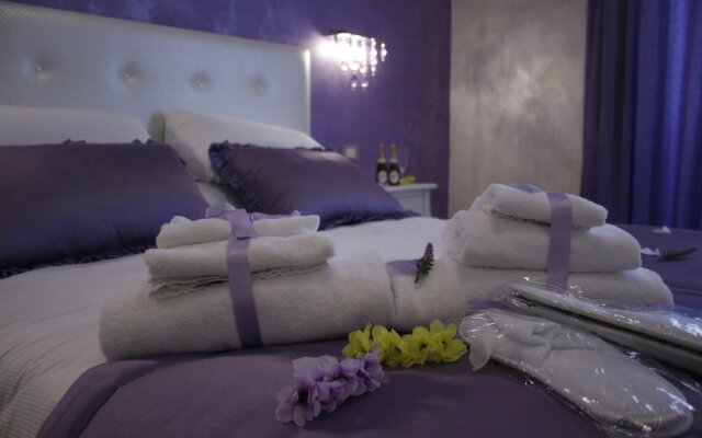 Crystal Rhome Guest House