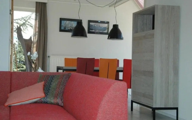 Cosy Holiday Home With Garden