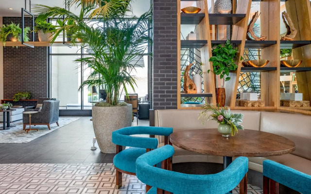 Drey Hotel