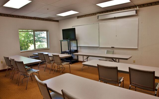 Quality Inn & Suites Wilsonville