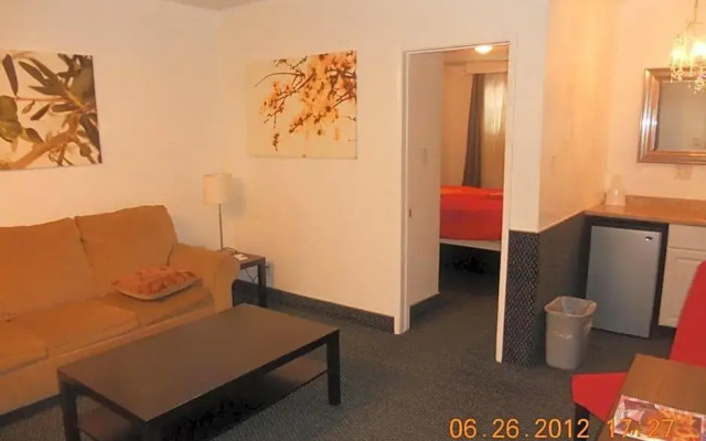 Tradewinds All Suite Hotel