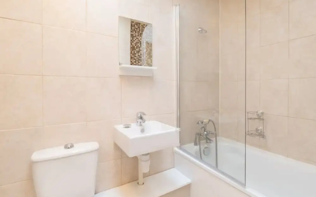 Host Stay St Martin s Road