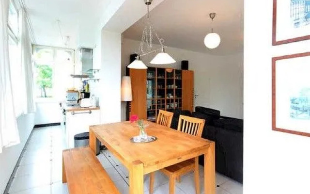 Villa Frigga (30RB8)