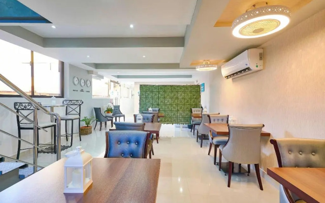 Malecon Rooms & Hotel