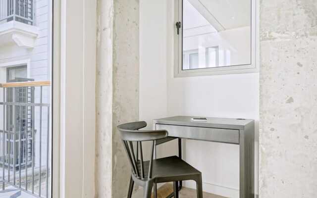w Cozy 2BR in Plaza Herrera