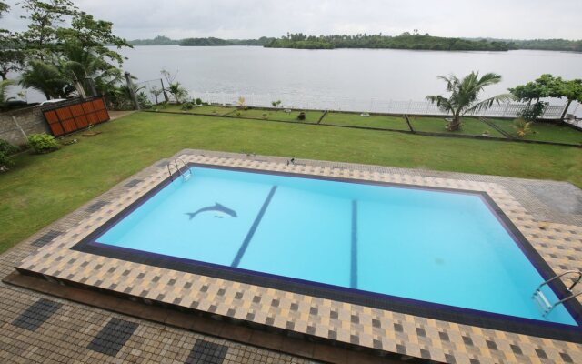 Sano Rich Lagoon Villa