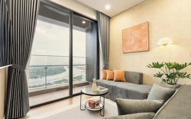 Parkland Riverside Luxury Vacation