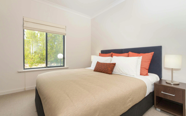 Discovery Resorts - McCracken Country Club – Guest Rooms – McCracken