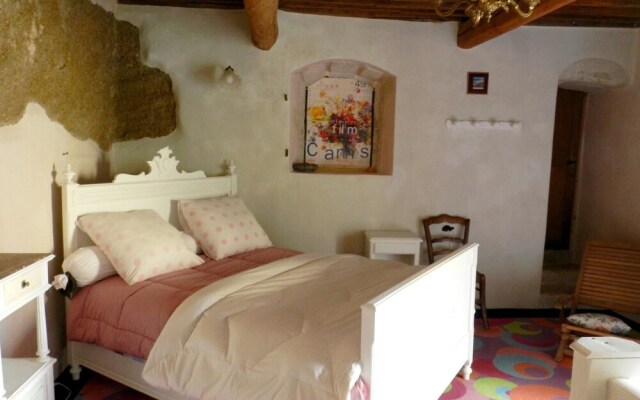 House With 3 Bedrooms in Beaumes-de-venise, With Furnished Terrace