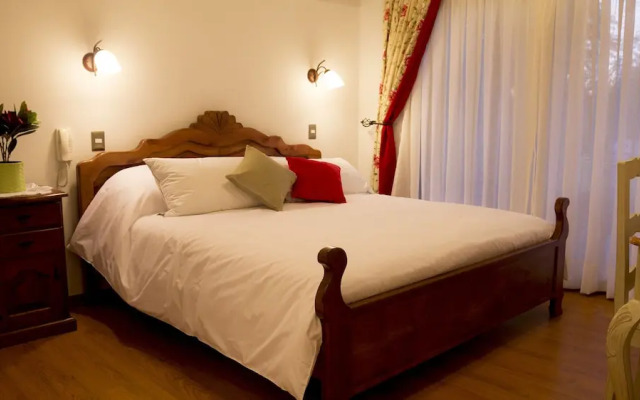 La Perla Hotel