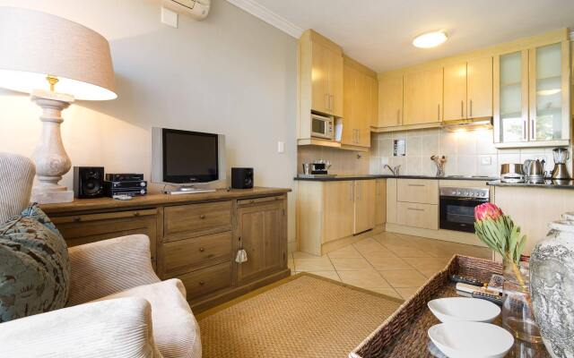 Life & Leisure Guesthouse And Apartments