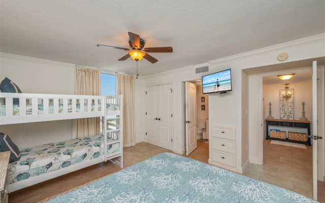 Shoreline Towers 3102 2 Bedroom Condo