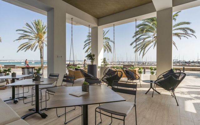 Hotel Las Arenas