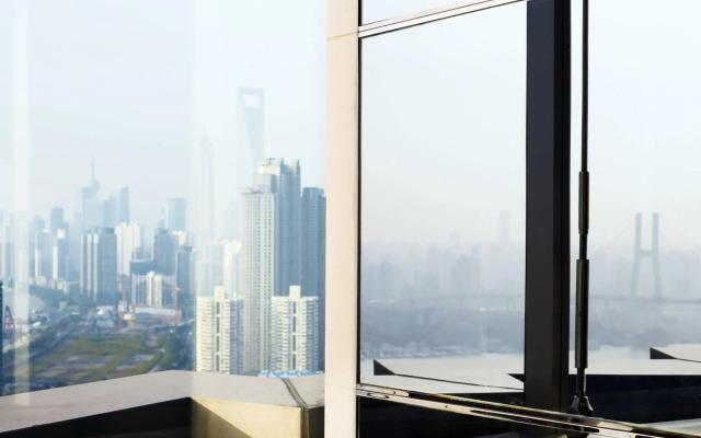 Sheraton Grand Shanghai Pudong Hotel & Residences