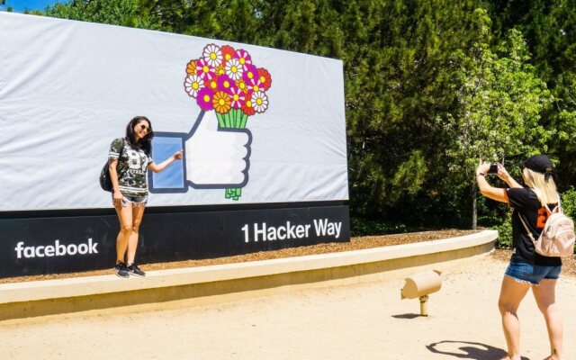 Holiday Inn & Suites Silicon Valley - Milpitas by IHG