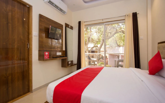 OYO 11483 Hotel Oakwood