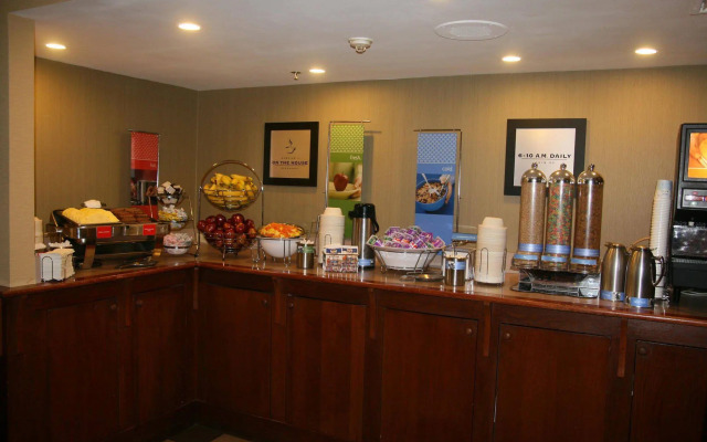 Hampton Inn & Suites Rochester/Victor