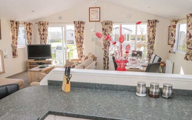 Superb Detached Lodge Located on Skipsea Sands