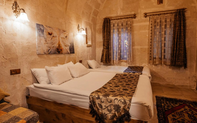 Larissa Cave Hotel