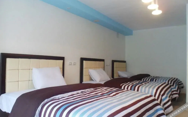 Mandarin Hotel