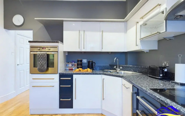 2br-sleeps4-citycentre-freeparking