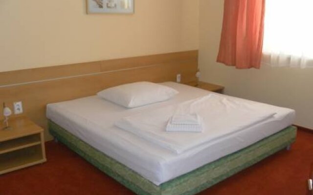 Hotel Nový Kaštieľ