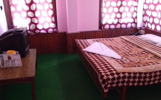 Hotel Hema Holiday Home