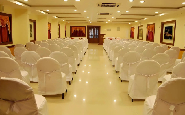 Hotel Royal Sathyam
