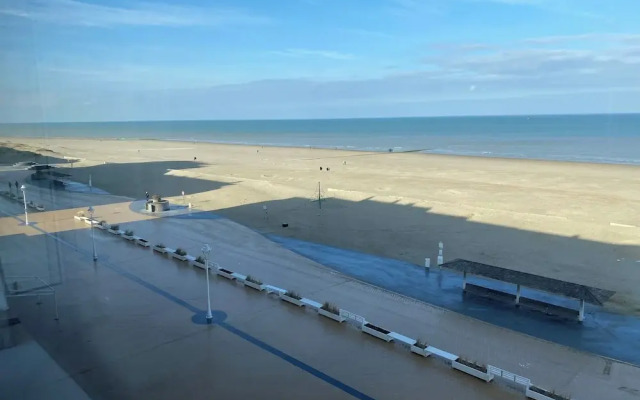 Coastal Comfort With Views