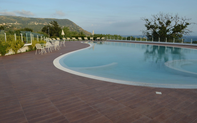 Luzia Agriresort