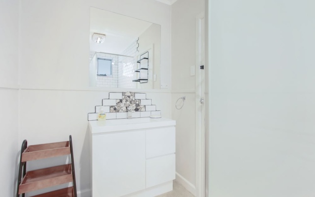 The Fishermans Cottage – Kitchen – Lakes Entrance
