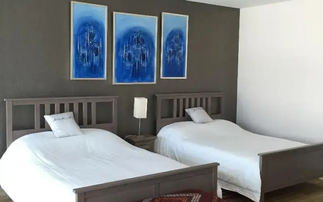 Espace Holiday Homes - Bay Square 12