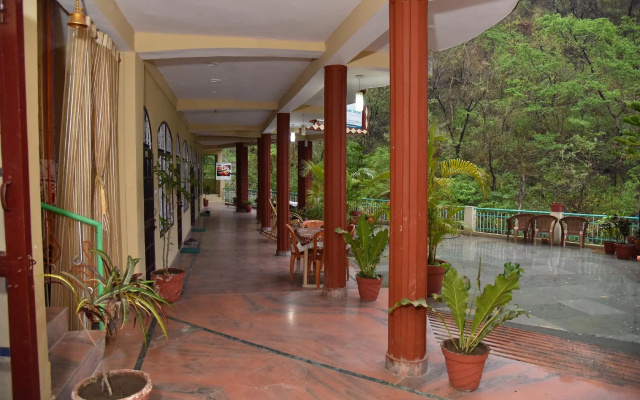 Rishikesh Sadan A Yoga and Spritual Retreat