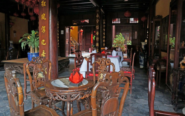 Vinh Hung Heritage Hotel