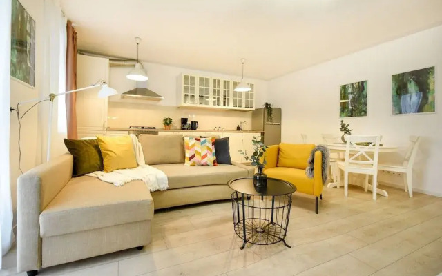 The Comfy Spot. 1 BR with Parking Included