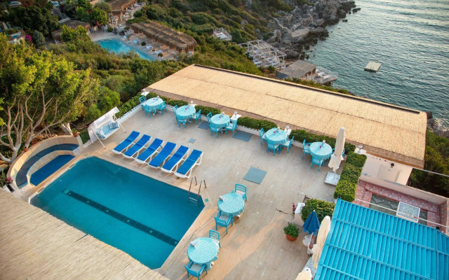 Arpia Hotel