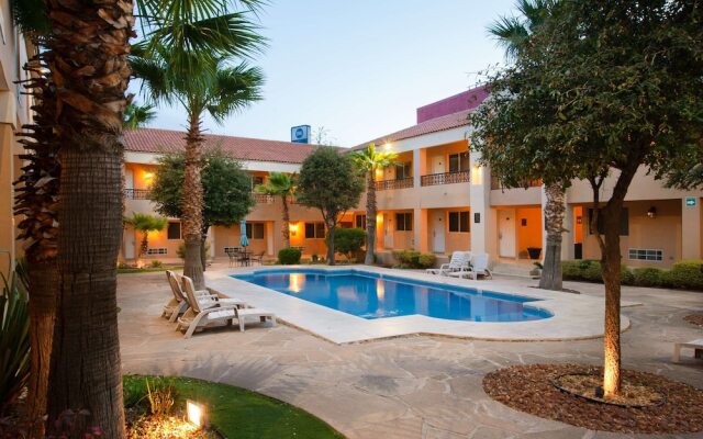 Best Western Plus Cumbres Aeropuerto