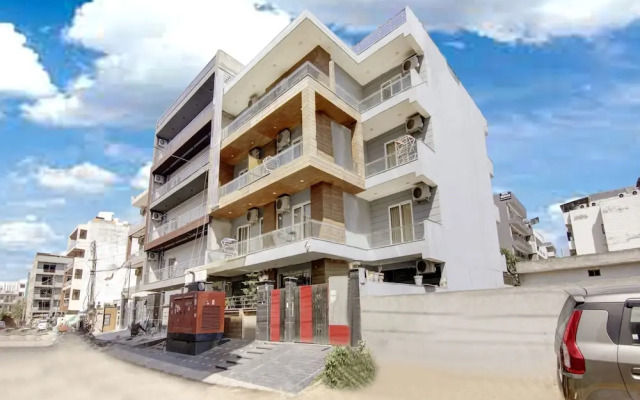 The Palm Suites