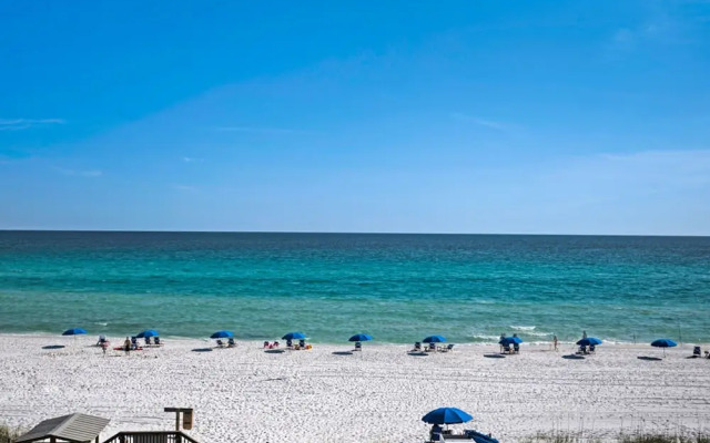 Huntington By The Sea 303